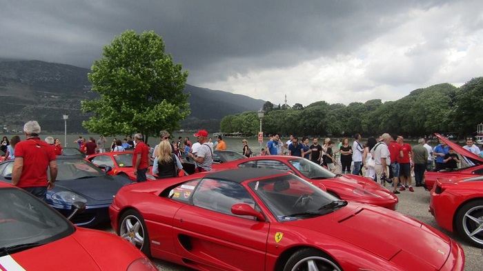 O μώλος των Ιωαννίνων «πλημμύρισε» με 40 Ferrari (Photos+Video)