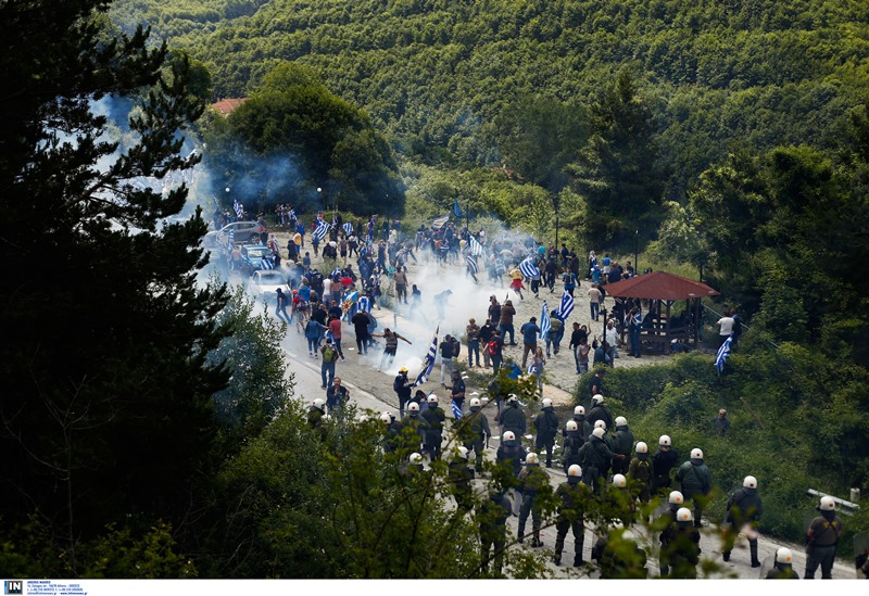 Η ΝΔ καταγγέλλει την κυβέρνηση «για τη βία των ΜΑΤ εναντίον των διαδηλωτών»