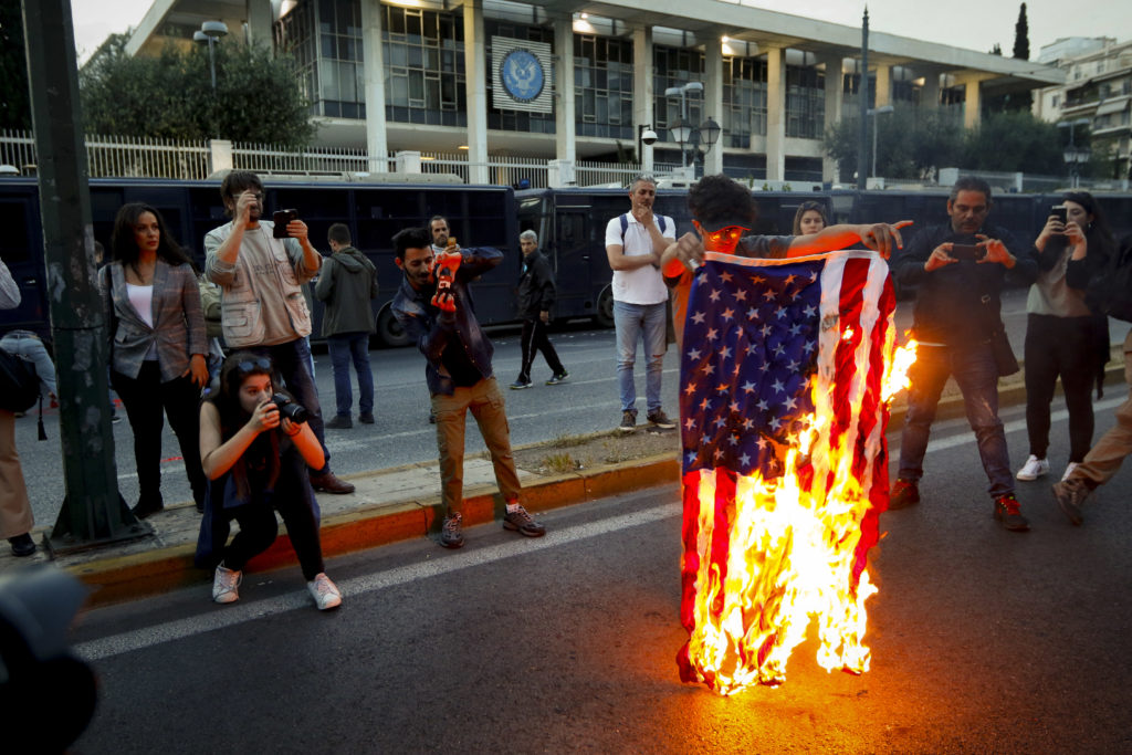 Τέσσερις αριστερές οργανώσεις καλούν σε αντινατοϊκά συλλαλητήρια