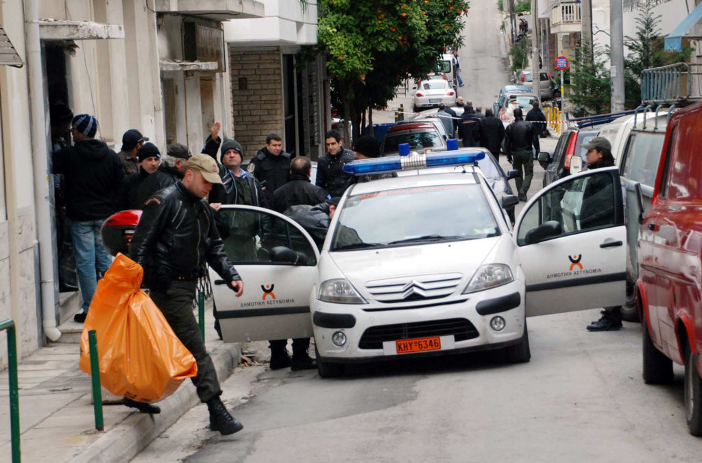 Πειραιάς: 7 τόνους παράνομα προϊόντα κατέσχεσε η αστυνομία