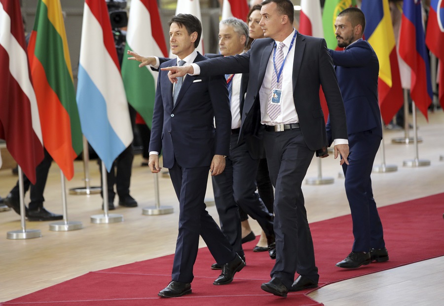 Σύνοδος Κορυφής: Η Ιταλία απειλεί με βέτο αν δεν ικανοποιηθούν τα αιτήματά της