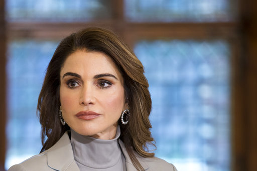 Tα ασυνήθιστα «χρόνια πολλά» που έστειλε η βασίλισσα της Ιορδανίας στον πρωτότοκο γιο της (Photos+Video)