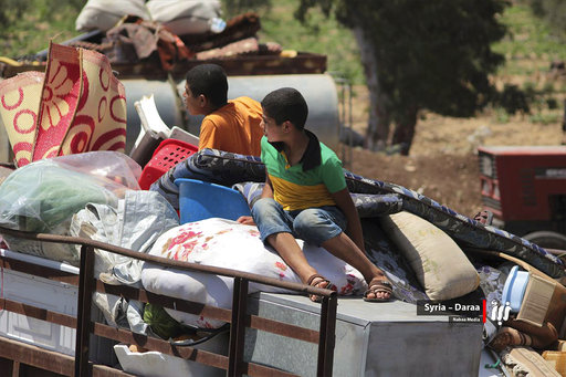 Ιορδανία: Διανομή ανθρωπιστικής βοήθειας σε εγκλωβισμένους στα σύνορα Σύρους πρόσφυγες