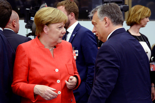 Τσεχία και Ουγγαρία «αδειάζουν» την Μέρκελ και τα περί συμφωνίας για πρόσφυγες