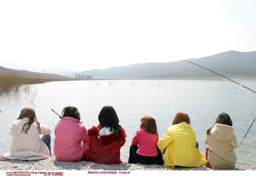 Προσοχή: Γιατί απαγορεύτηκε το κολύμπι στη λίμνη Βεγορίτιδα