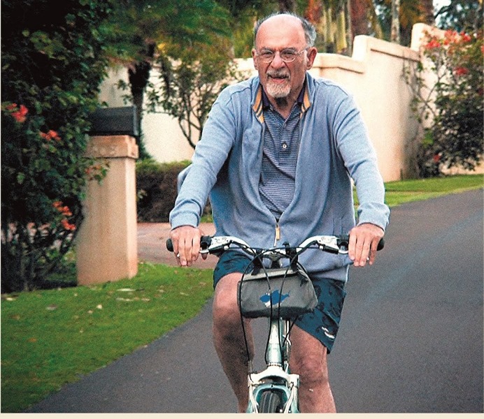 Ο Ίρβιν Γιάλομ στο Documento: «Η μεγαλύτερη ευχή μου είναι να μπορέσω να ξανακάνω ποδήλατο»