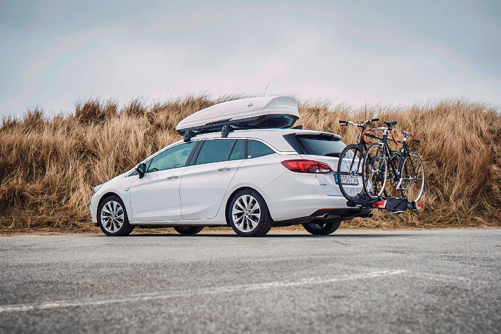 Opel Astra: Ξέγνοιαστα ταξίδια με έξυπνα αξεσουάρ