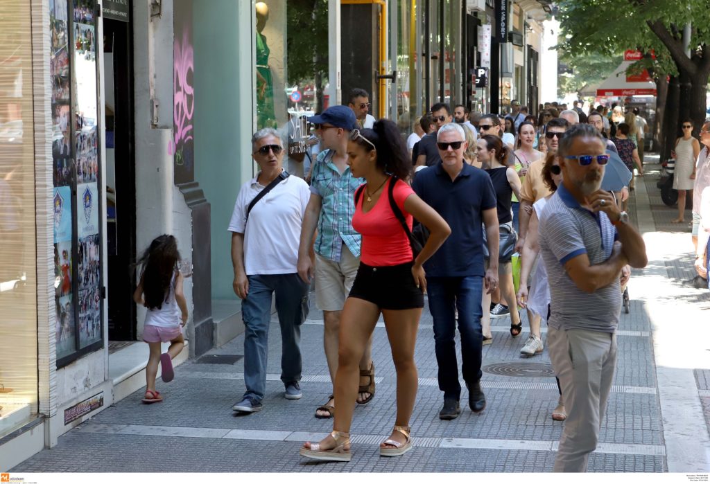 Εμπορικός σύλλογος μεγάλης πόλης καθιέρωσε καλοκαιρινό… πενθήμερο