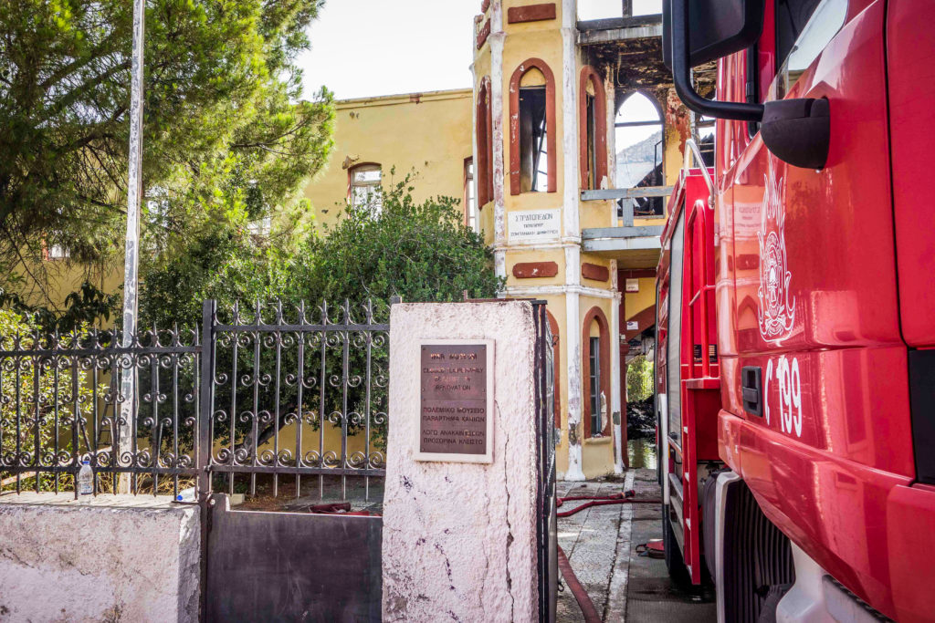 Ο Δήμος Χανίων διεκδικεί το καμένο κτίριο των ιταλικών στρατώνων για να γίνει δημαρχείο
