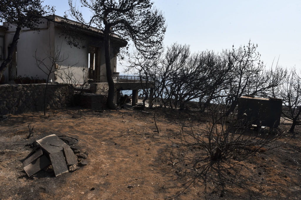 Κατατέθηκε η πρώτη μήνυση πολίτη για την πυρκαγιά στην ανατολική Αττική