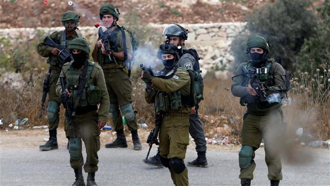 Ισραηλινοί στρατιώτες χτυπούν διασώστες που σπεύδουν να παραλάβουν τραυματισμένο Παλαιστίνιο! (Video)