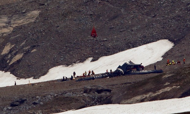 Δεύτερο δυστύχημα με αεροπλάνο στις Άλπεις την ίδια μέρα – Νεκροί οι 20 επιβαίνοντες