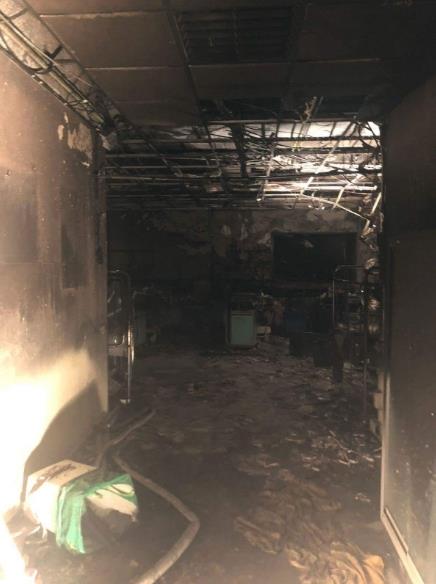 Χάος σε νοσοκομείο στις Κανάριες Νήσους μετά από φωτιά που έβαλε συγγενής ασθενούς (Photos – Video)