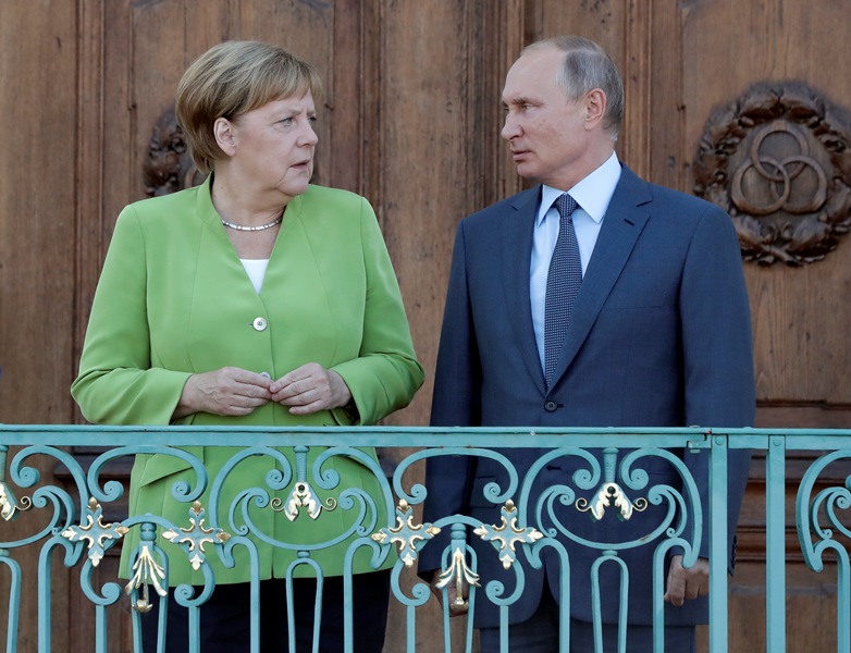 Γερμανία: Με «Καλή θέληση» για συνεργασία η συνάντηση Μέρκελ – Πούτιν