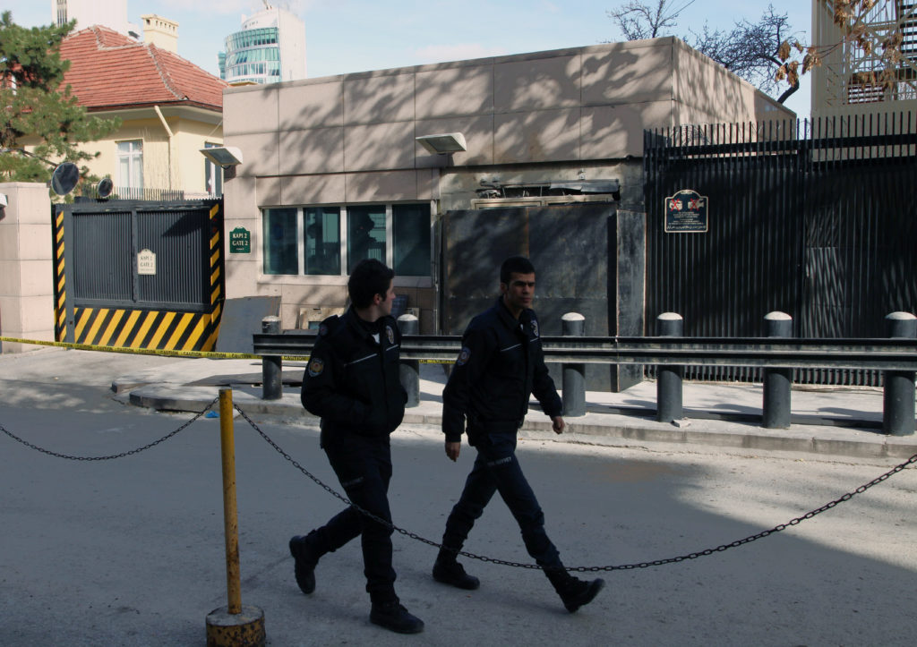 Δύο συλλήψεις στην Τουρκία για τους πυροβολισμούς στην αμερικάνικη πρεσβεία