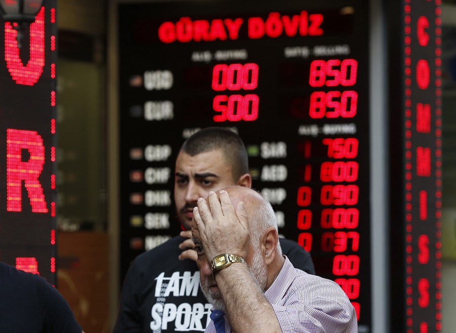 Στην «εντατική» η τουρκική οικονομία – Ο οίκος Moody’s υποβάθμισε 20 χρηματοπιστωτικά ιδρύματα της χώρας