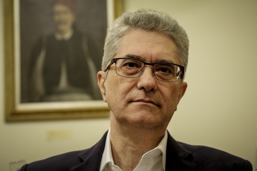 Παραιτήθηκε ο πρόεδρος του ΕΚΑΒ, Κωνσταντίνος Καρακατσιανόπουλος