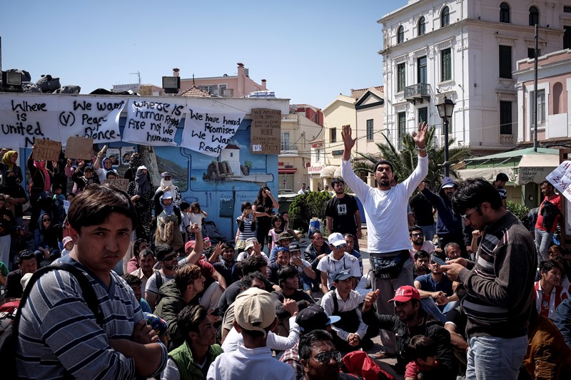 SOS από δήμαρχο Λέσβου: Πάνω από 10.000 οι αιτούντες άσυλο στο νησί