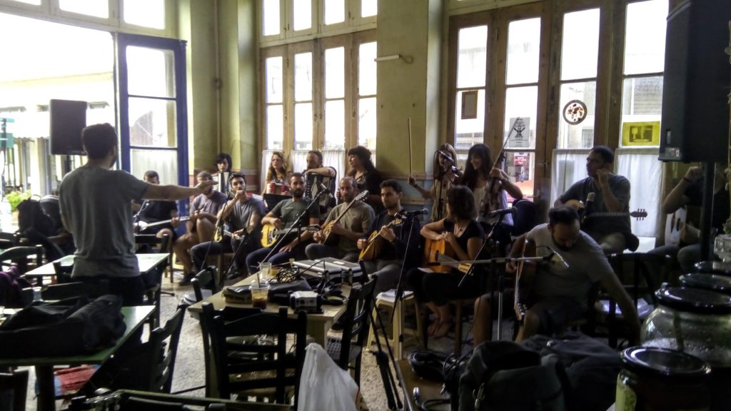 Το Πλουμί της μουσικής και της αυτάρκειας στην Κρήτη