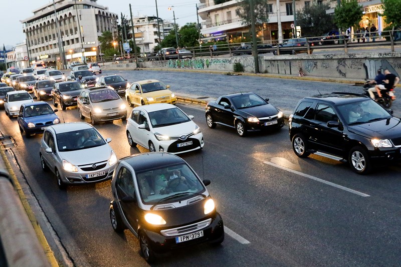 Όσοι είναι άνω των 74 θα πρέπει να ανανεώσουν το δίπλωμά τους