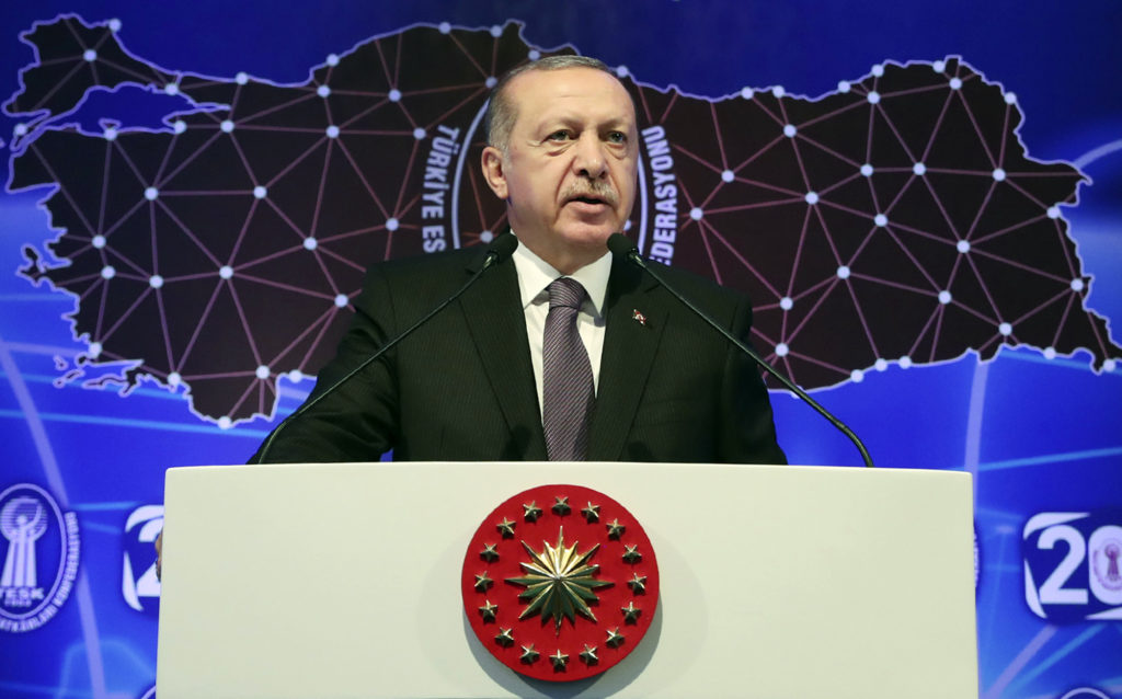 Ερντογάν: H Τουρκία δέχεται οικονομική επίθεση μετά από αμερικανικές δηλώσεις