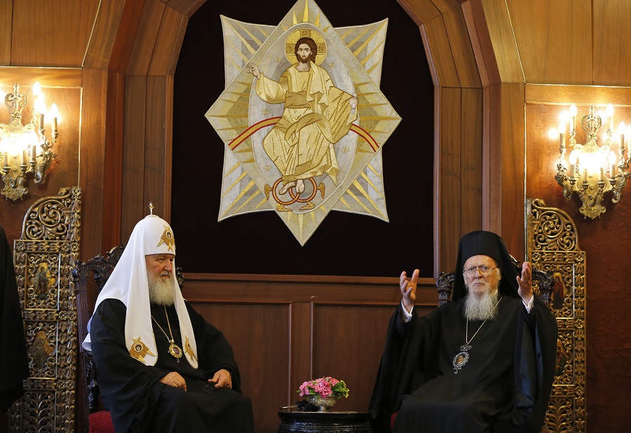 «Σχίσμα» μεταξύ Πατριάρχη Μόσχας και Βαρθολομαίου με αφορμή την Ουκρανία
