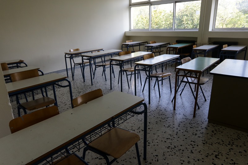 Θεσσαλονίκη: Ανεμιστήρας οροφής σε σχολείο έπεσε πάνω σε δυο παιδιά – Τραυματίστηκαν ελαφρά