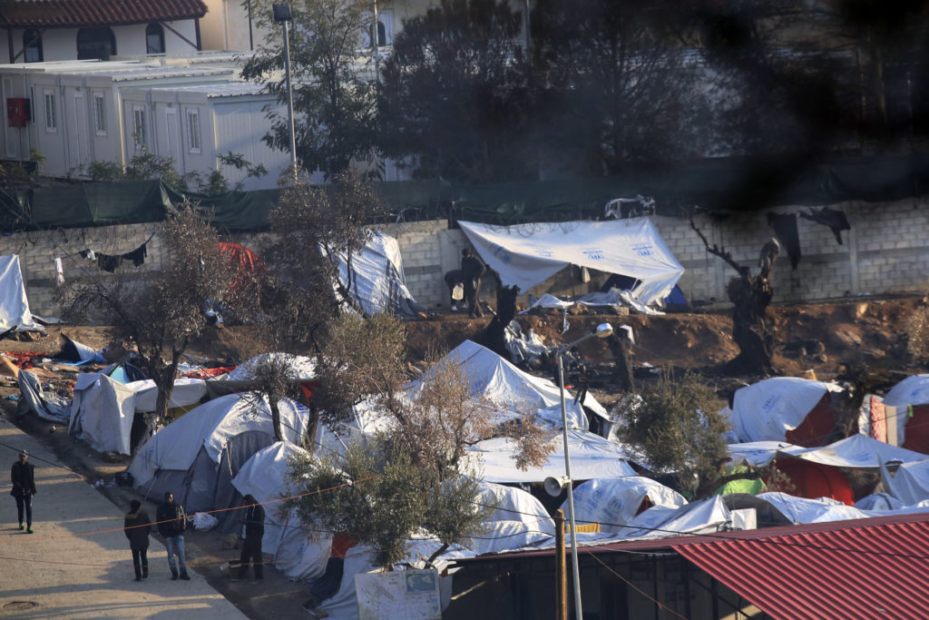 Μόρια: Συνεχίζονται μεταγωγές προσφύγων  – 2000 έως την Παρασκευή