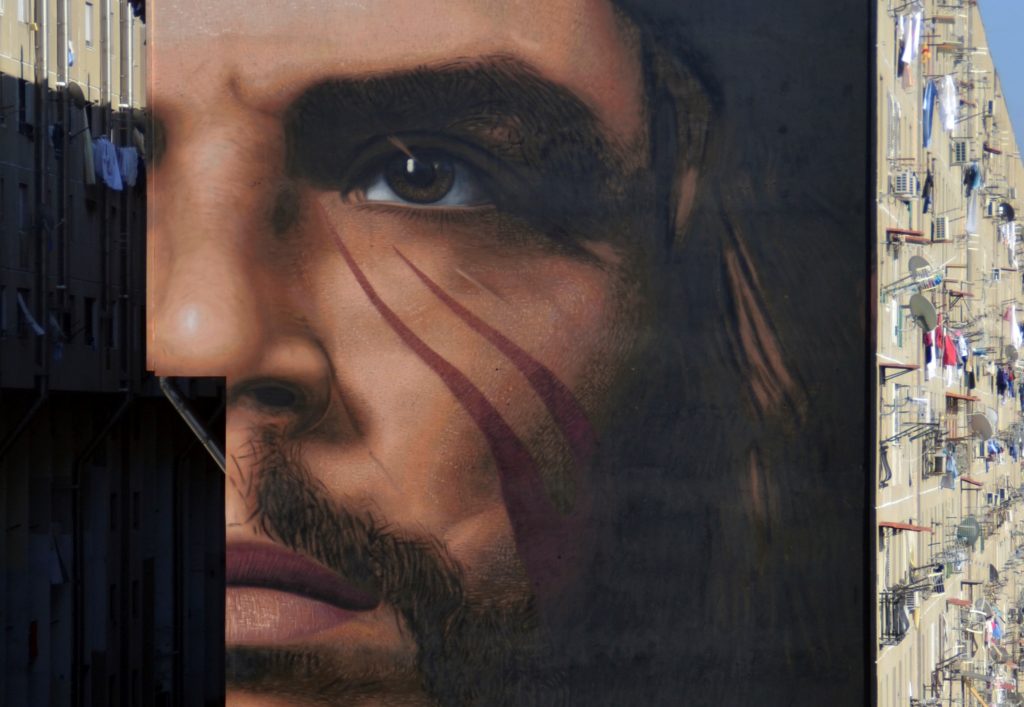 Ο Τσε Γκεβάρα σε γκράφιτι στη Νάπολη (Photos + Video)