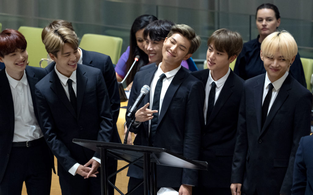 Οι BTS έγραψαν ιστορία ως η πρώτη K-pop μπάντα που μίλησε στον ΟΗΕ