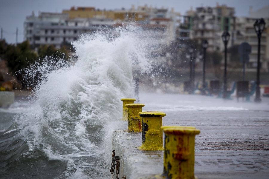 Συνεχίζονται τα προβλήματα στις ακτοπλοϊκές συγκοινωνίες – Κανονικά τα δρομολόγια για Κρήτη