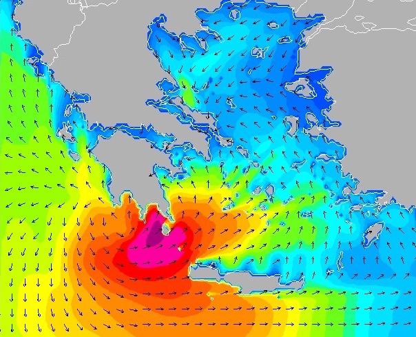 Κύμα 11 μέτρων σχηματίζει ο κυκλώνας  – Δείτε ζωντανά πως κινείται (Live)