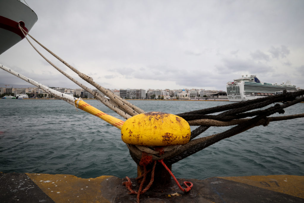 Τα πλοία φεύγουν από τον Πειραιά – Απαγορευτικό από Ραφήνα και 4 πορθμεία