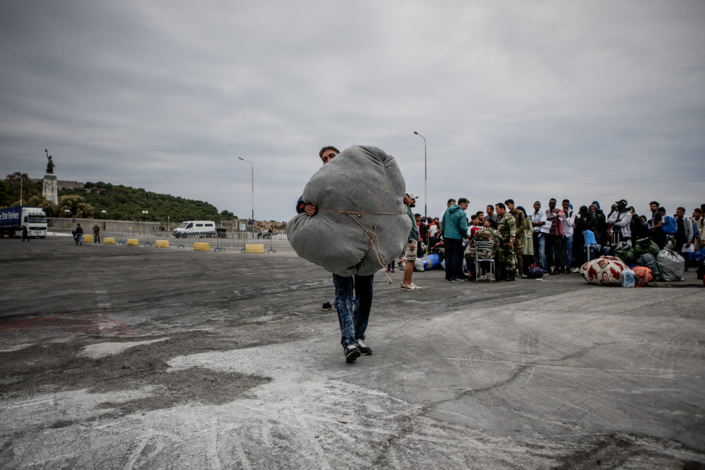 Spiegel: Λέσβος το νησί των καταραμένων – Είναι το τέλος της προσφυγικής συμφωνίας ΕΕ-Τουρκίας;