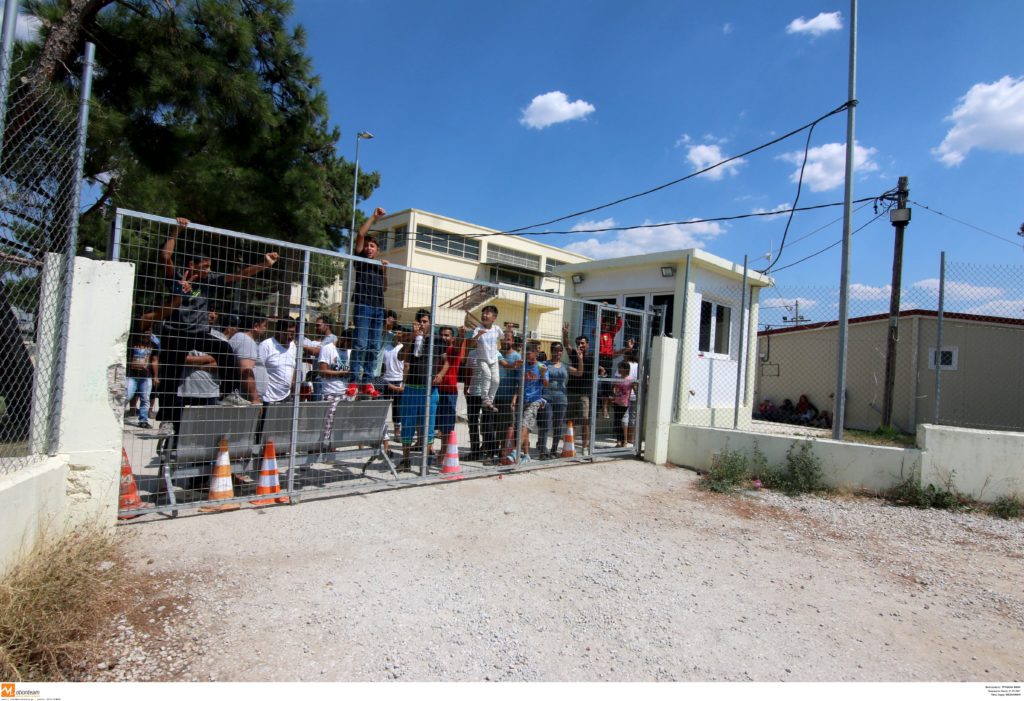 Θεσσαλονίκη: Συμπλοκές ομάδων προσφύγων στα Διαβατά – Ένας τραυματίας στο νοσοκομείο