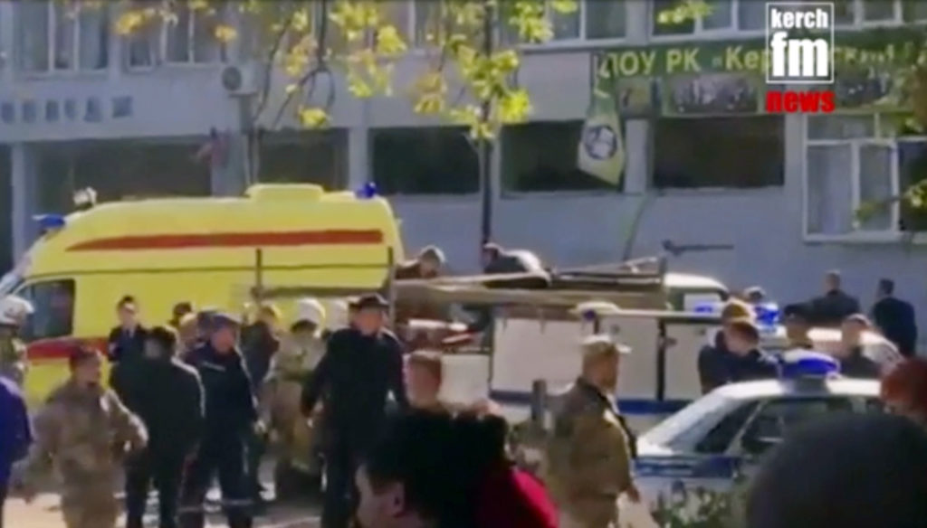 Τουλάχιστον 19 νεκροί από έκρηξη σε σχολείο στην Κριμαία  (Video – Photos)
