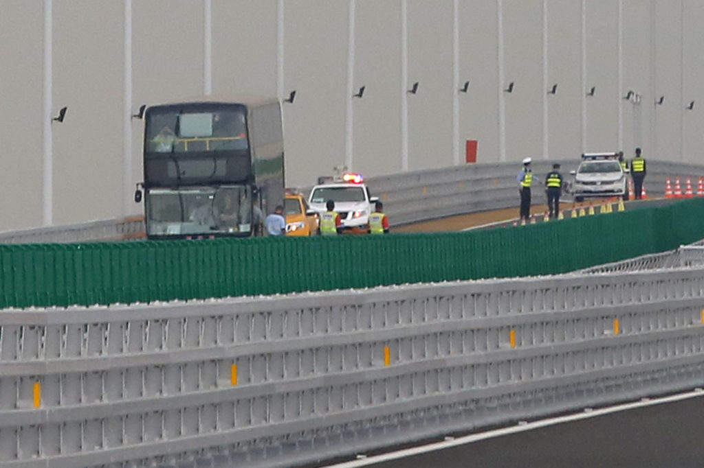 Πειρατεία σε λεωφορείο της Κίνας με πέντε νεκρούς και 21 τραυματίες