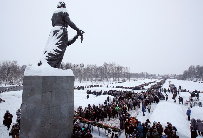 Η Ρωσία τιμά τα 75 χρόνια από το τέλος της πολιορκίας του Λένινγκραντ