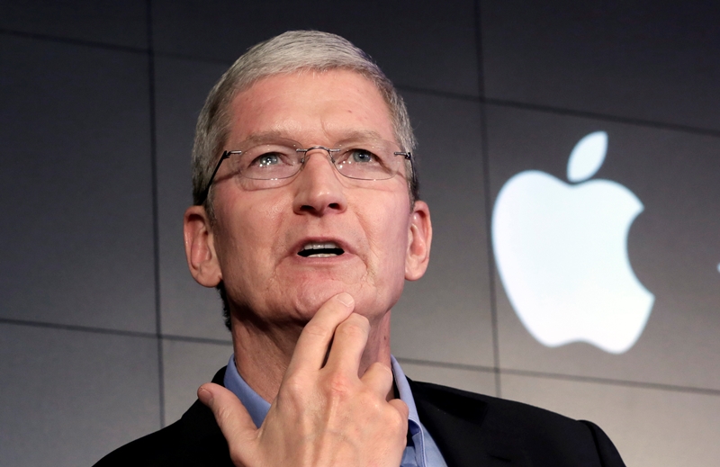 O Tim Cook της Apple ζητά «εργαλεία» κατά των ψευδών ειδήσεων στο διαδίκτυο