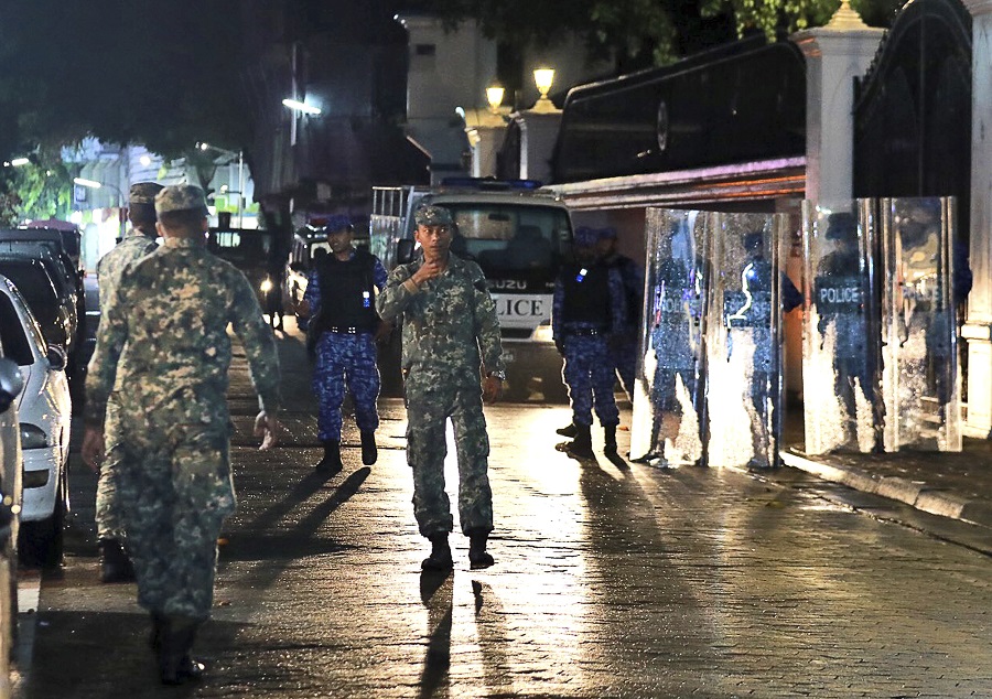 Σε κατάσταση έκτακτης ανάγκης οι Μαλδίβες – Μπαράζ συλλήψεων από την κυβέρνηση