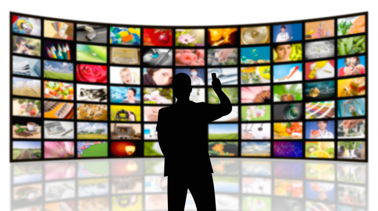 Επιστροφή στα… τηλεκοντρόλ: Δύο ενημερωτικά κανάλια αύξησαν τα ποσοστά τους