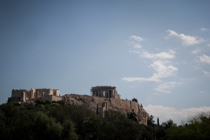 Στο ΚΑΣ η ανέγερση κτιρίων που απειλούν να «κρύψουν» την Ακρόπολη