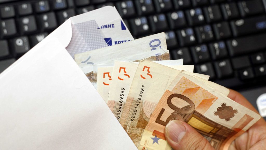 Τα 5,3 δισ ευρώ άγγιξαν οι επιστροφές φόρων από την ΑΑΔΕ το 2018