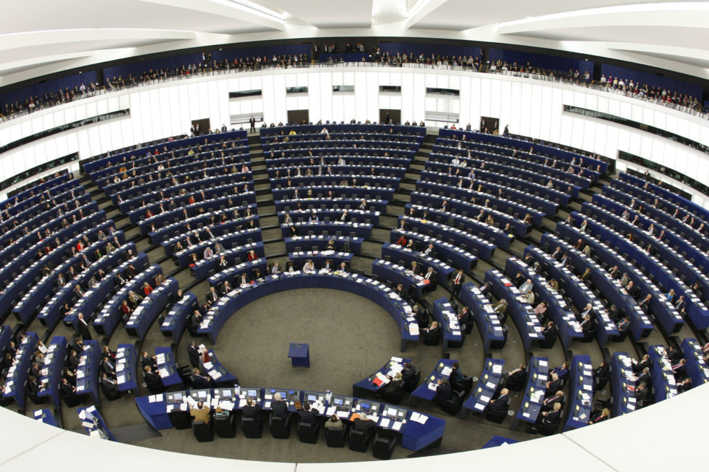 Ευρωεκλογές: Αναμένεται μεγάλη άνοδο της ακροδεξιάς σύμφωνα με νέα δημοσκόπηση