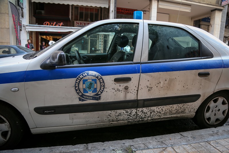 62χρονος βρέθηκε απαγχονισμένος με σεντόνι στο κλιμακοστάσιο της πολυκατοικίας του