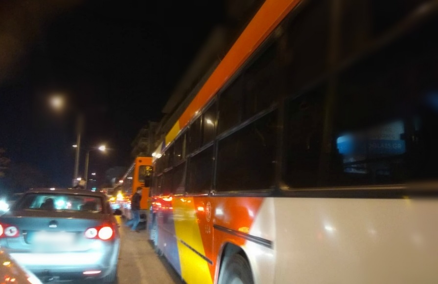 Μνημειώδης… γκαντεμιά για ΟΑΣΘ: 4 λεωφορεία με βλάβη στο ίδιο σημείο! (Video)
