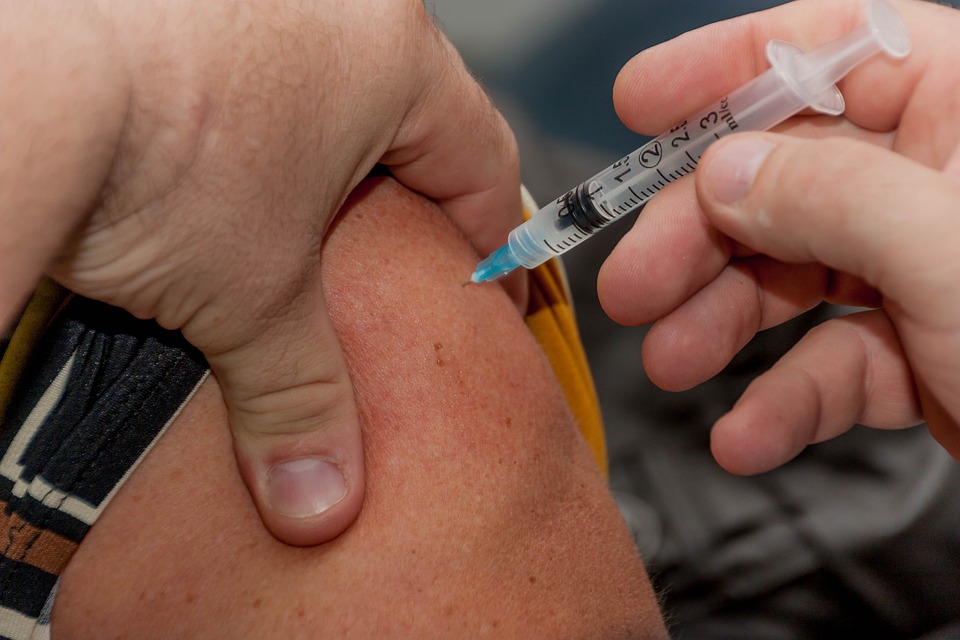 Το 82% των ασθενών με γρίπη που μπήκαν στην Εντατική δεν είχαν εμβολιαστεί