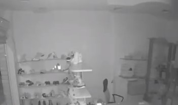 Σεισμός-Πρέβεζα: Πλάνα από τη στιγμή που χτύπησε ο Εγκέλαδος – Ζημιές σε παλιά σπίτια (Video)