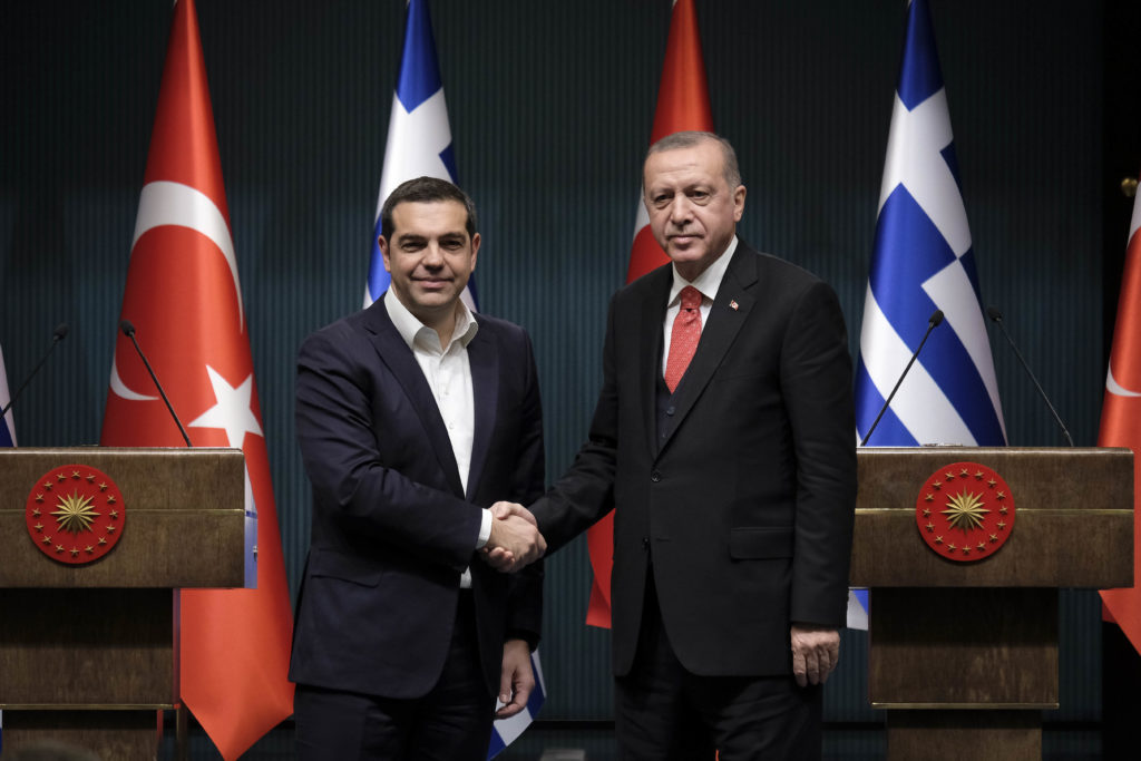 Πώς «βλέπει» ο τουρκικός τύπος την επίσκεψη Τσίπρα