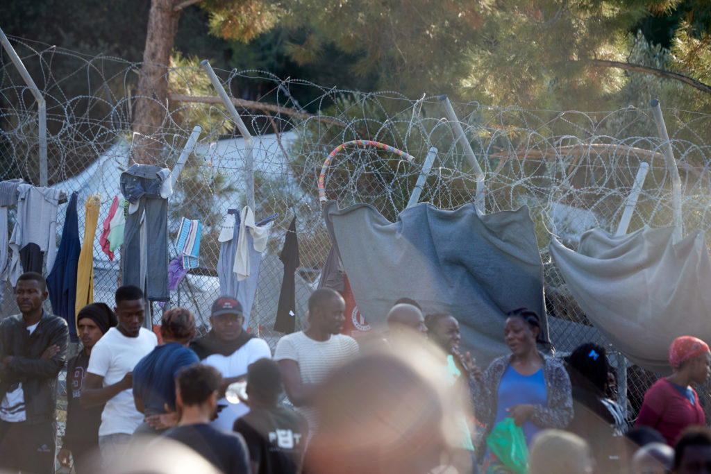Σάμος: Απεργία σήμερα στο νησί για την αποσυμφόρηση του hot spot για τους πρόσφυγες – Επιστολή Δημάρχου στον Βίτσα